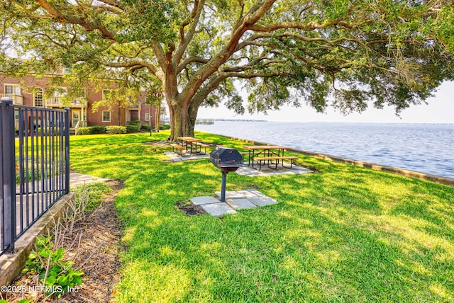 view of yard with a water view