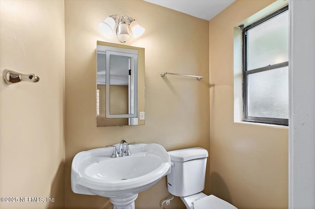 4263 Springwood Rd, Jacksonville, FL 32207 - half bath with toilet and a sink
