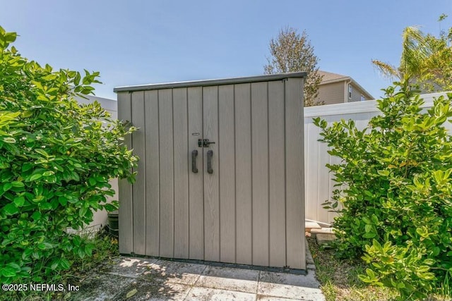 311 Wild Rose Dr, Saint Johns, FL 32259 - view of outdoor structure with fence