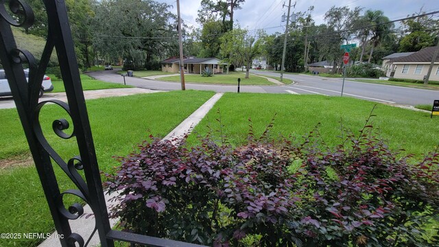1003 Brierfield Dr, Jacksonville, FL 32205 - photo 4