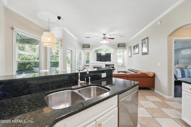 13738 Harbor Creek Pl, Jacksonville, FL 32224 - kitchen with ornamental molding, dishwasher, ceiling fan, pendant lighting, and a sink