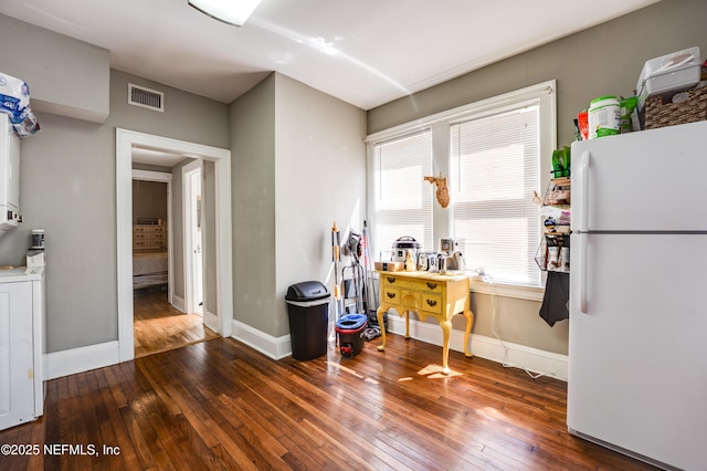 2649 Dellwood Ave, Jacksonville, FL 32204 - interior space with hardwood / wood-style floors, baseboards, and visible vents