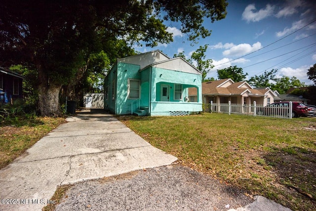831 Ashford St, Jacksonville, FL 32208 - view of front of house featuring driveway