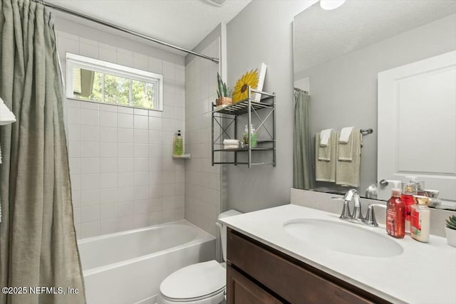 489 Citrus Ridge Dr, Ponte Vedra, FL 32081 - bathroom with toilet, shower / tub combo with curtain, vanity, and a textured ceiling