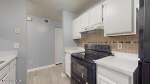 3270 Ricky Dr Unit 1104, Jacksonville, FL 32223 - photo 4
