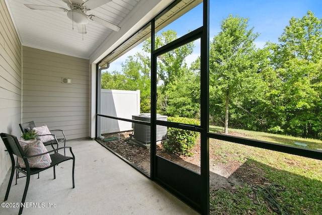 2627 Sandy Dune Dr, Jacksonville, FL 32233 - sunroom with a ceiling fan