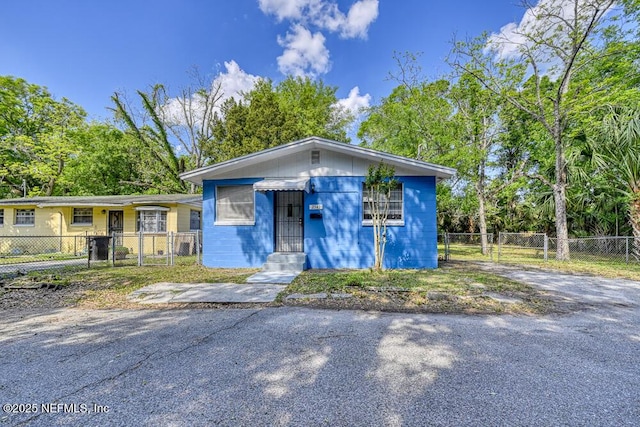 2542 Janette St, Jacksonville, FL 32209 - photo 2