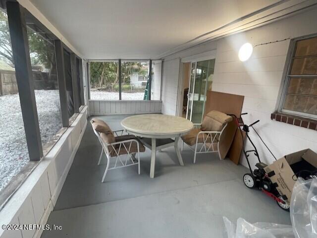4123 Piper Dr, Jacksonville, FL 32207 - sunroom / solarium with outdoor dining space