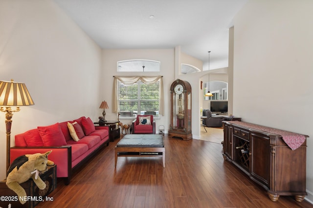 1542 Wescott Loop, Winter Springs, FL 32708 - living area featuring dark wood finished floors and lofted ceiling