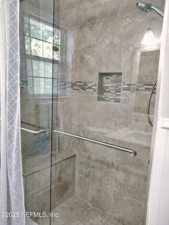 512 Clinton Dr, Orange Park, FL 32073 - bathroom featuring a shower stall