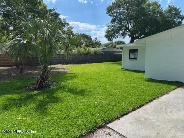 1124 Oceanwood Dr S, Neptune Beach, FL 32266 - view of yard