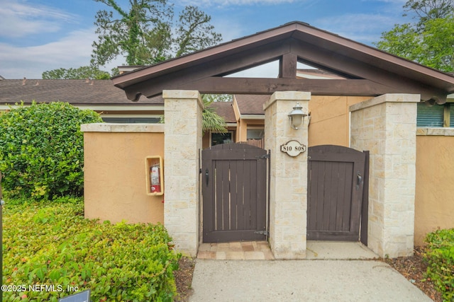 810 Sandpiper Ln, Ponte Vedra Beach, FL 32082 - view of gate with fence