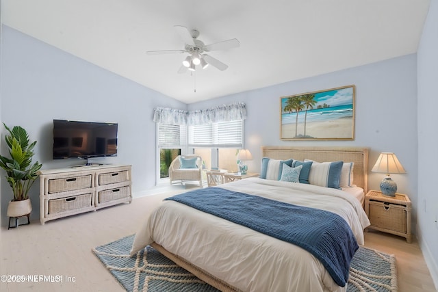 810 Sandpiper Ln, Ponte Vedra Beach, FL 32082 - bedroom featuring ceiling fan, baseboards, vaulted ceiling, and wood finished floors