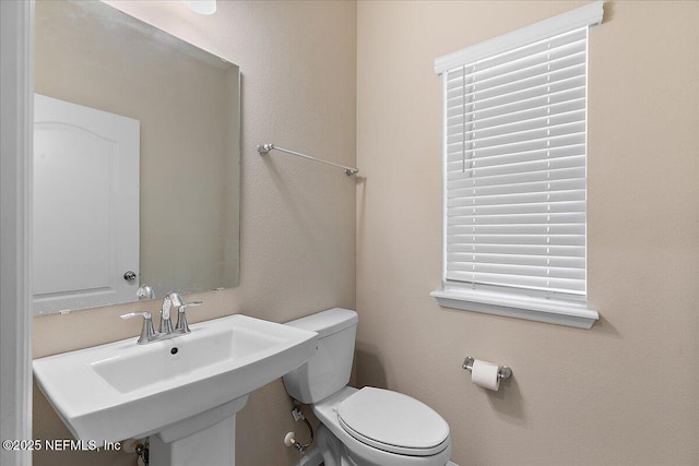 2176 Major Oak St, Jacksonville, FL 32218 - half bathroom featuring toilet