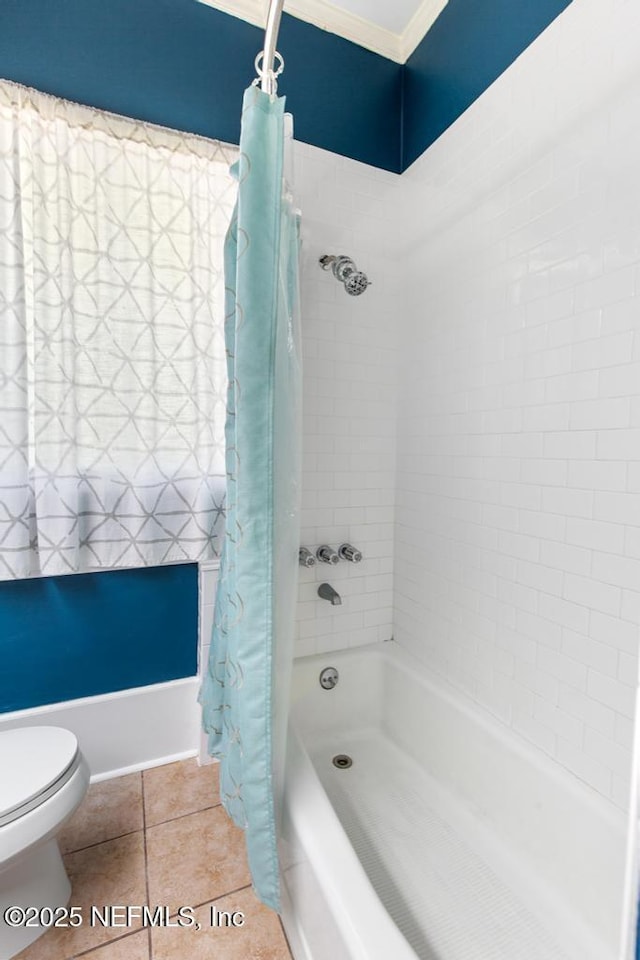 4215 Irvington Ave, Jacksonville, FL 32210 - full bath featuring tile patterned flooring, shower / bath combination with curtain, crown molding, and toilet