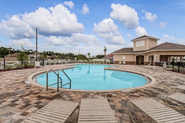 95210 Leafcrest Ct, Fernandina Beach, FL 32034 - pool featuring fence and a patio area