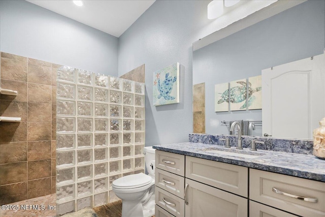 15 Dartmouth Trce, Ormond Beach, FL 32174 - full bath featuring toilet, a walk in shower, and vanity