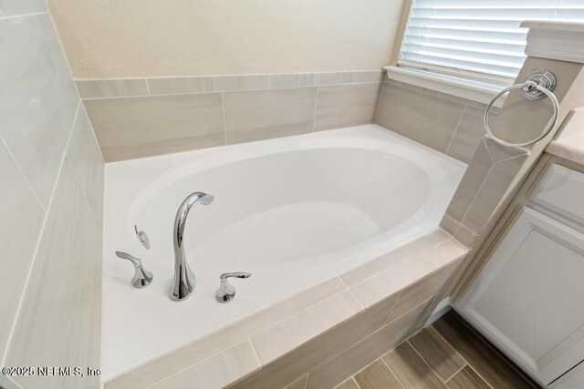 31 Tilden Ct, Saint Augustine, FL 32092 - bathroom with a bath