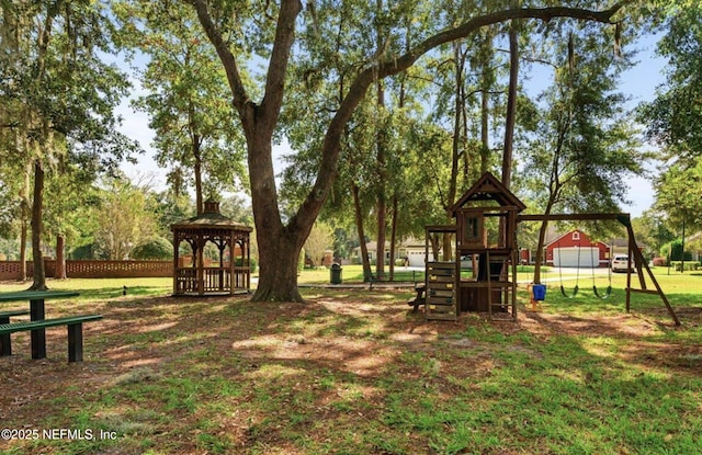 120 Oakwood Plantation Dr, Fleming Island, FL 32003 - community playground with a gazebo, a yard, and fence