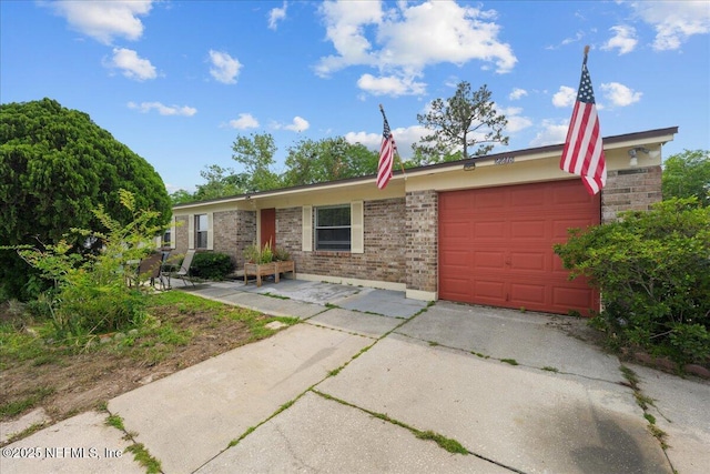 2216 Mindanao Dr, Jacksonville, FL 32246 - photo 1