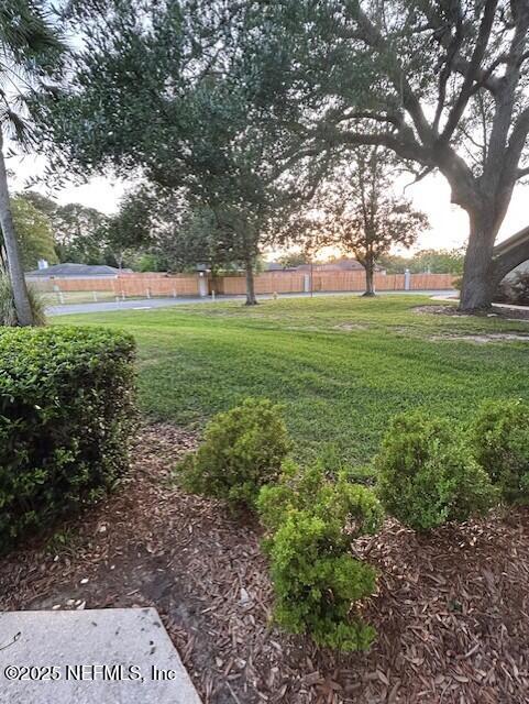 9360 Craven Rd # 607, Jacksonville, FL 32257 - view of yard with fence