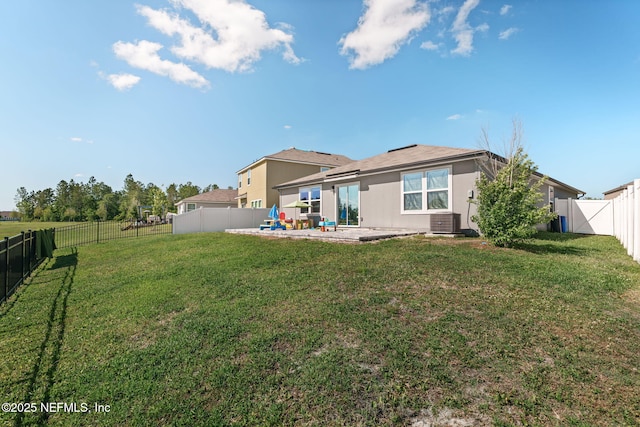2916 Duck Hollow Ln, Green Cove Springs, FL 32043 - back of property featuring central AC and a patio