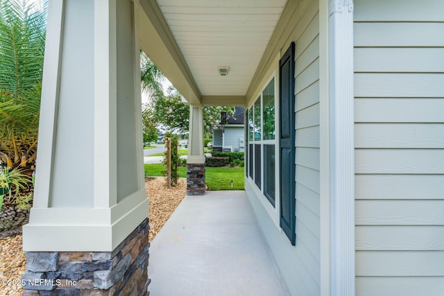 3422 Oglebay Dr, Green Cove Springs, FL 32043 - view of patio with a porch