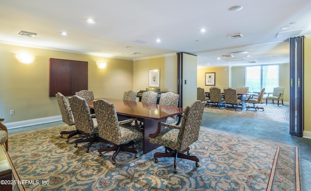 400 E Bay St Unit 502, Jacksonville, FL 32202 - carpeted dining area featuring recessed lighting, visible vents, and crown molding