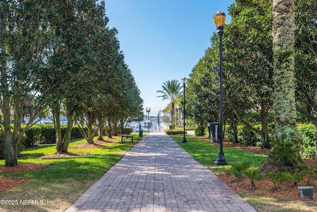 400 E Bay St Unit 502, Jacksonville, FL 32202 - view of community featuring a lawn