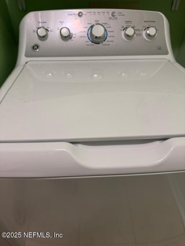7701 Timberlin Park Blvd Unit 531, Jacksonville, FL 32256 - laundry room featuring washer / dryer
