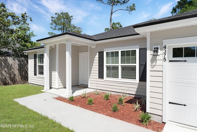 4375 Loys Dr, Jacksonville, FL 32246 - view of front of property featuring a front yard and fence