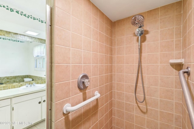 2815 Sylvan Ln S, Jacksonville, FL 32257 - full bathroom with vanity and a tile shower