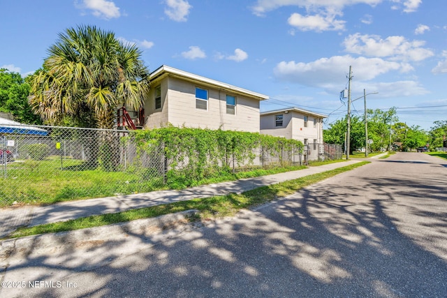 1330 Barnett St, Jacksonville, FL 32209 - view of side of property featuring fence