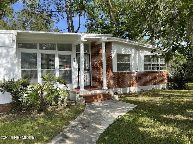 6831 Rhone Dr, Jacksonville, FL 32208 - photo 1