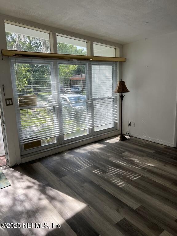 6831 Rhone Dr, Jacksonville, FL 32208 - photo 7