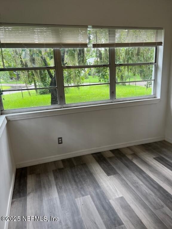 6831 Rhone Dr, Jacksonville, FL 32208 - photo 21