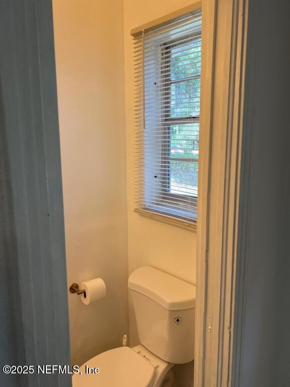 6831 Rhone Dr, Jacksonville, FL 32208 - photo 29