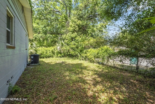 1585 W 31st St, Jacksonville, FL 32209 - view of yard featuring central air condition unit