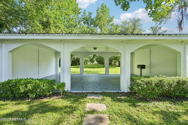 2467 Holly Point Rd E, Orange Park, FL 32073 - surrounding community featuring a yard