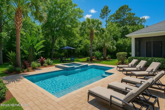 36 Preserve Island Cir, Ponte Vedra Beach, FL 32082 - view of pool featuring a patio, a pool with connected hot tub, a sunroom, and a lawn