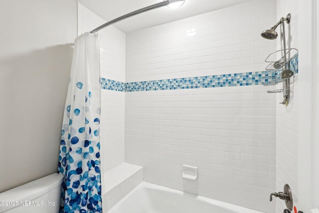 1833 N Lakeshore Dr, Fleming Island, FL 32003 - bathroom featuring toilet and shower / tub combo