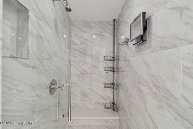 6230 Highlands Ct, Ponte Vedra Beach, FL 32082 - full bath with a marble finish shower