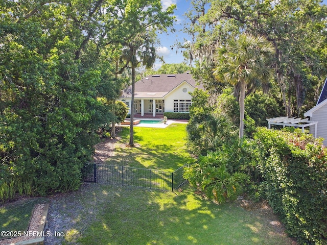 6230 Highlands Ct, Ponte Vedra Beach, FL 32082 - view of yard with a pergola