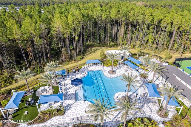 bird's eye view with a forest view