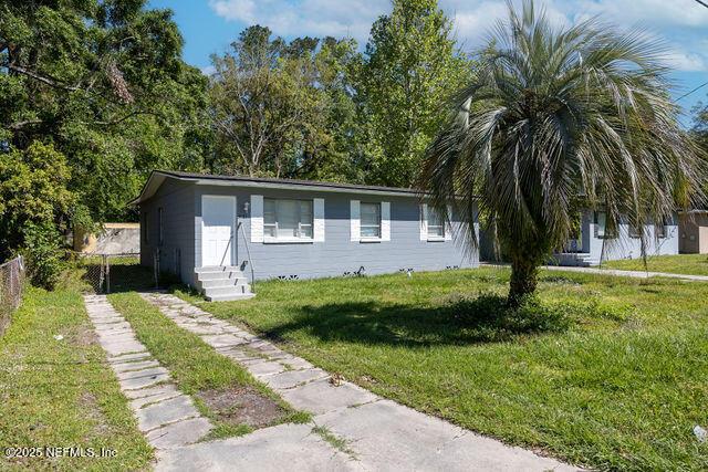 3181 Brasque Dr, Jacksonville, FL 32209 - photo 2