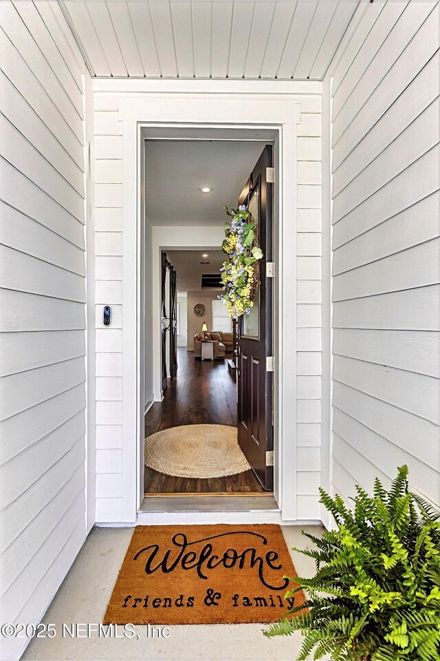 view of property entrance