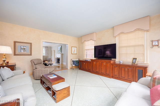 2127 River Rd, Jacksonville, FL 32207 - view of living room