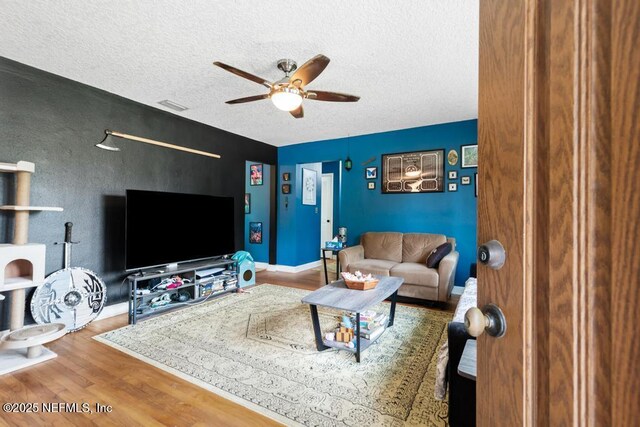 2403 Hirsch Ave, Jacksonville, FL 32216 - photo 3
