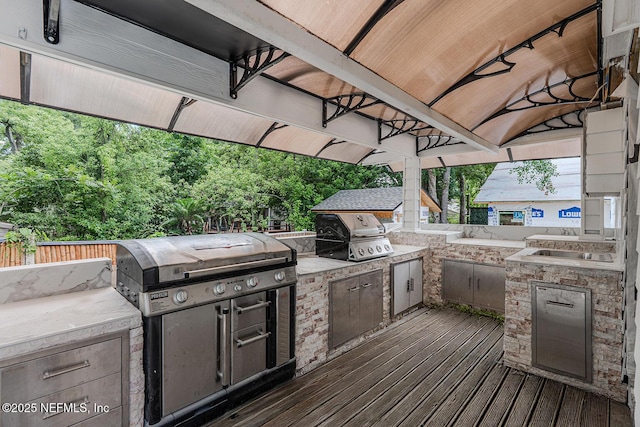 4649 Shelby Ave, Jacksonville, FL 32210 - deck with area for grilling