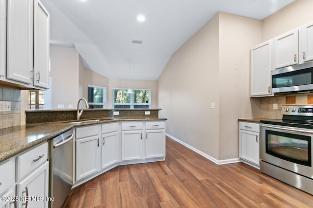 12743 Camellia Bay Dr E, Jacksonville, FL 32223 - photo 18